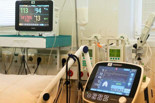 Бактерии начали разъедать сердце москвича после похода к стоматологу