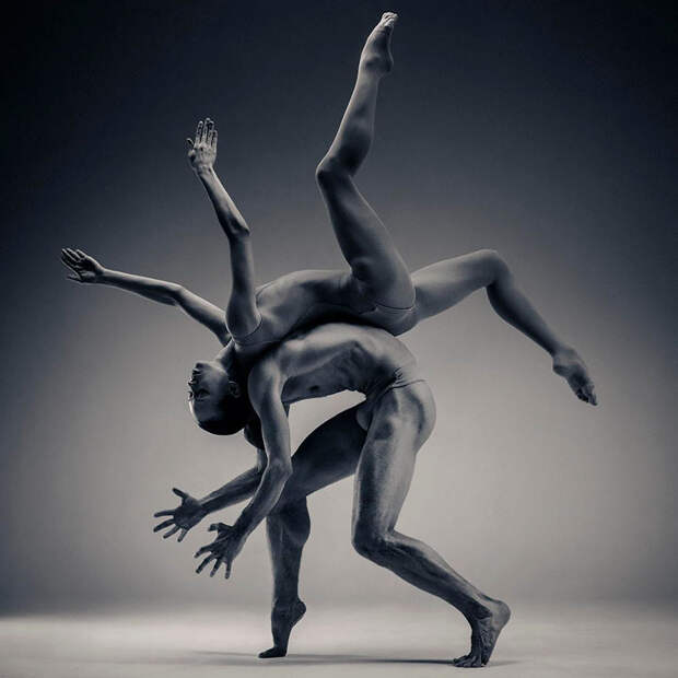 https://static.boredpanda.com/blog/wp-content/uploads/2016/10/dance-photography-vadim-stein-35-580495f138292__880.jpg