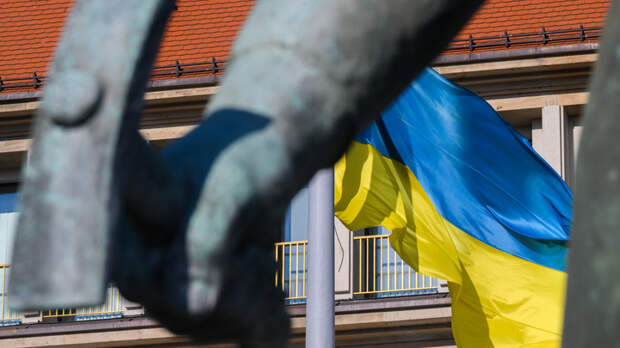 МИЛЛИОНЫ ЗА УБИЙСТВО РУССКИХ СОЛДАТ: КИЕВ ОФИЦИАЛЬНО ЗАРАБАТЫВАЕТ В РОССИИ