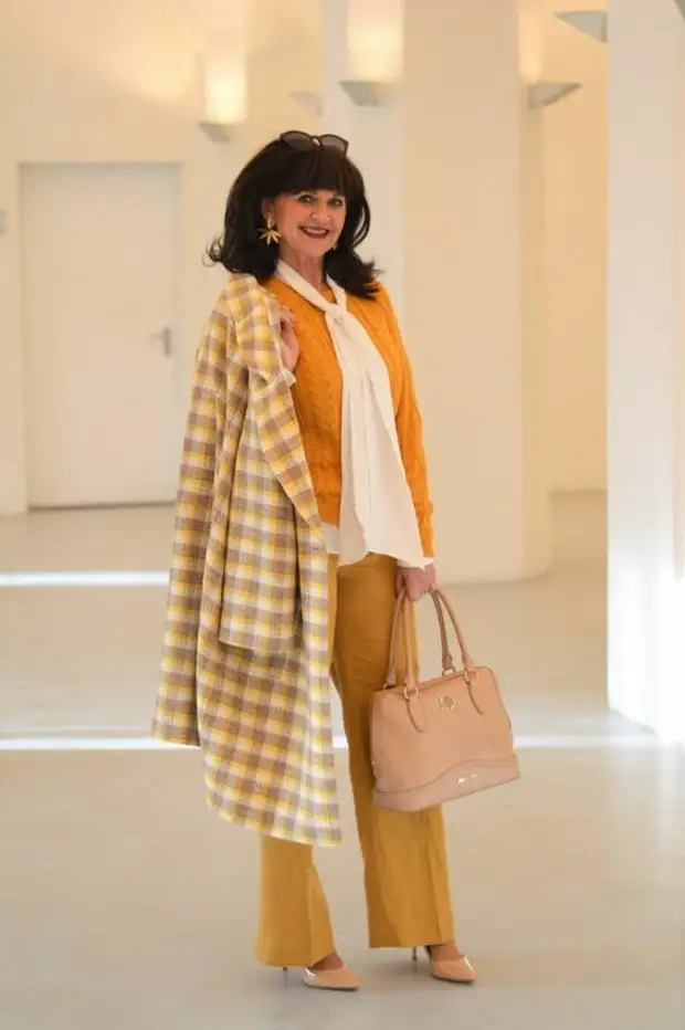 Хватит серости, пора быть яркой и модной