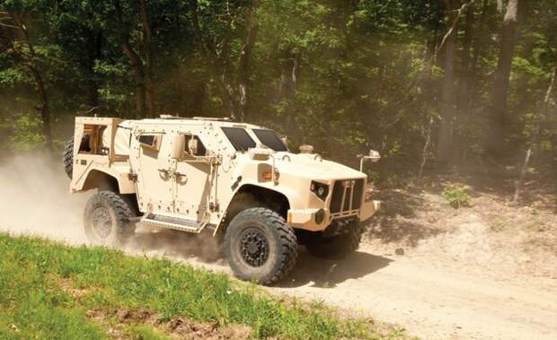 Oshkosh L-ATV: наследник всемирно знаменитого Hummer армия, факты
