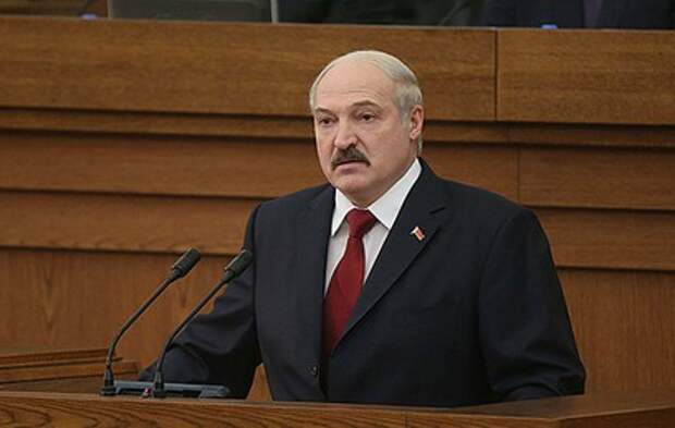 Лукашенко: из-за кризиса в России Белоруссия потеряла $3 миллиарда