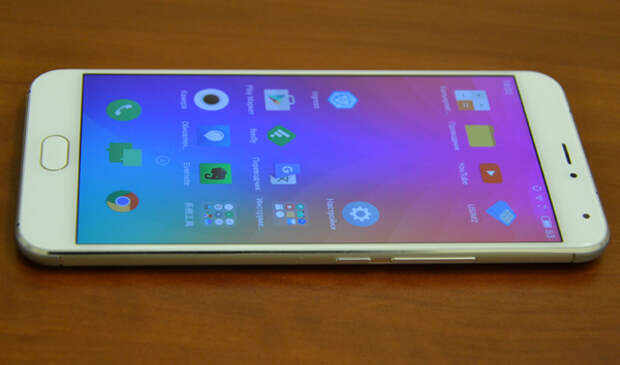 Meizu Pro 5 сбоку