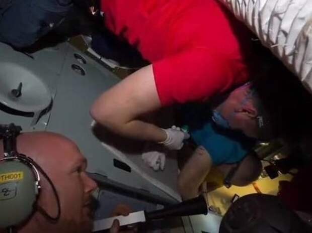 Рогозин заподозрил космонавтов в намеренном повреждении 