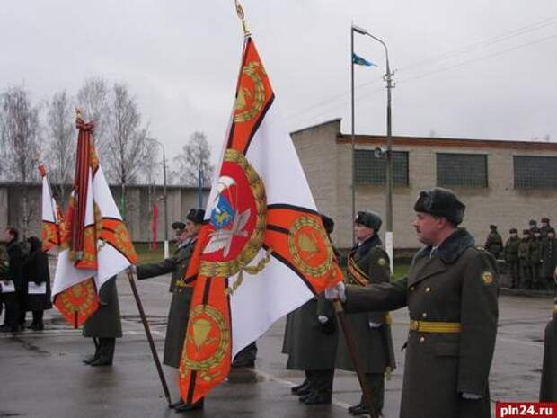 5493958_emblema_flag_c_XL_znamya_vdv_chasti (500x375, 29Kb)