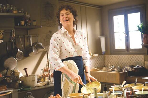 julie-and-julia-2009-001-meryl-streep-lauching-in-kitchen