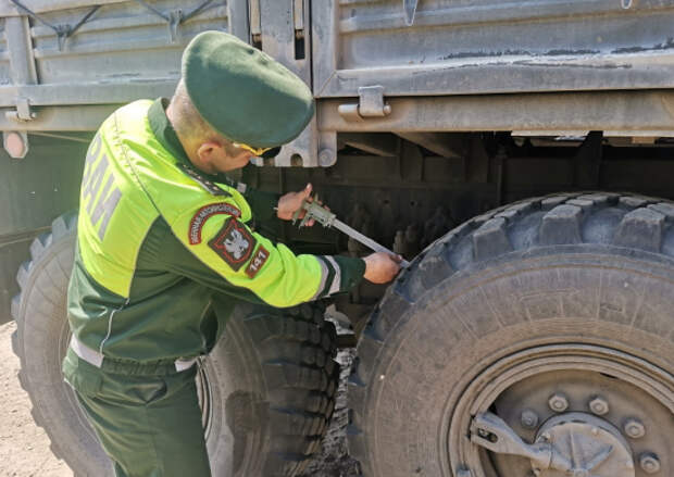 Военные автоинспекторы ЦВО провели акцию «Автошина» в Оренбургской области