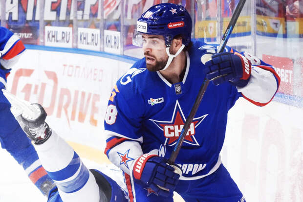 Канадский хоккеист Филлипс признался, что любит Россию из-за безопасности