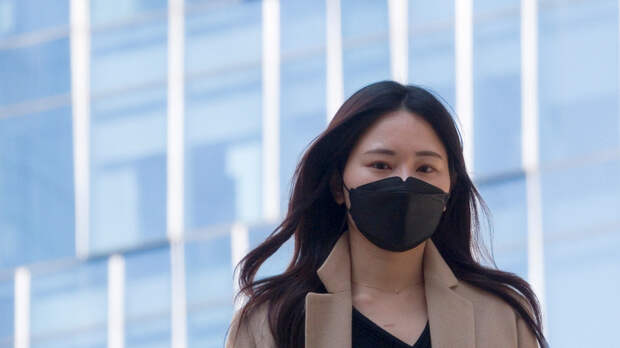 Оцепления, закрытые школы, карантин: Более 100 миллионов китайцев снова оказались в изоляции