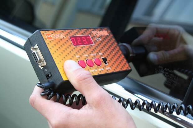 В РФ с 9 января за тонировку будут штрафовать владельцев любых машин