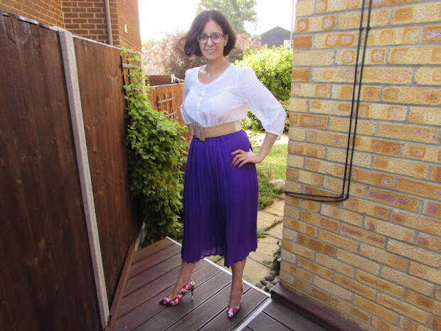 pleated hemline