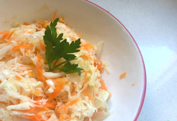 квашеная капуста с яблоками