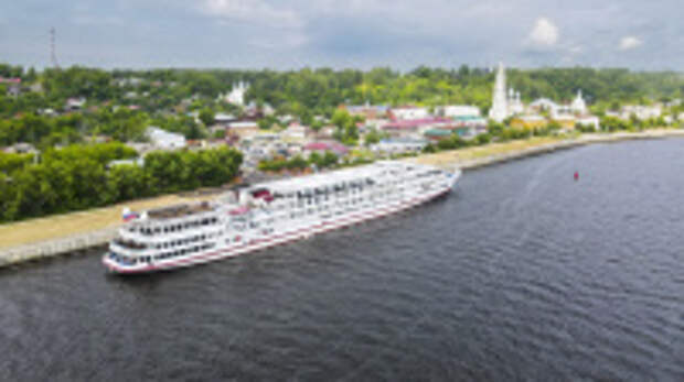 Станислав Воскресенский рассказал Президенту России Владимиру Путину о подготовке к 800-летию старейшего малого города Ивановской области – Юрьевца