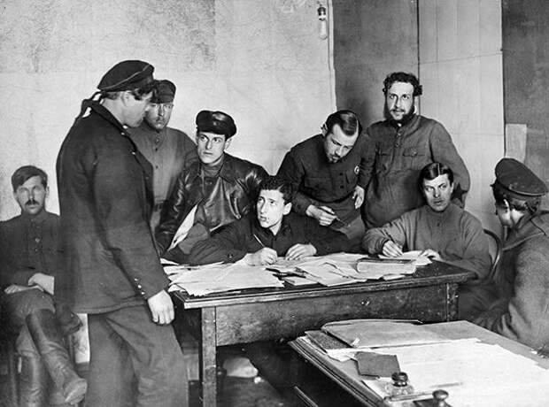 Причины перехода к НЭПу в Советской России Причины перехода к НЭПу в Советской России