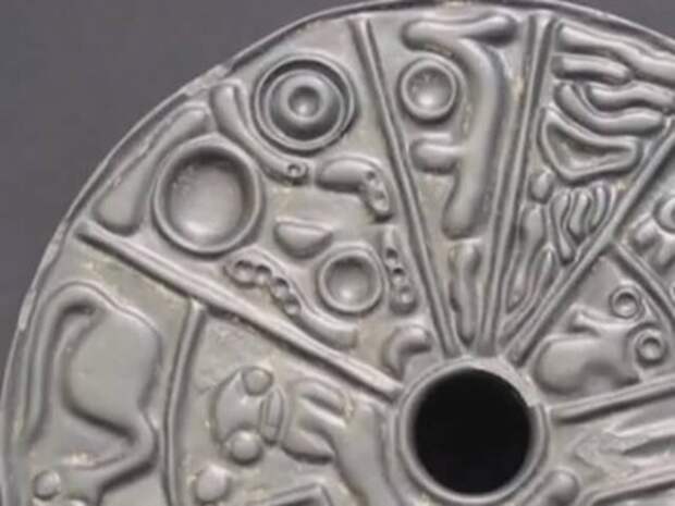 Древние артефакты: тайна «генетического диска»