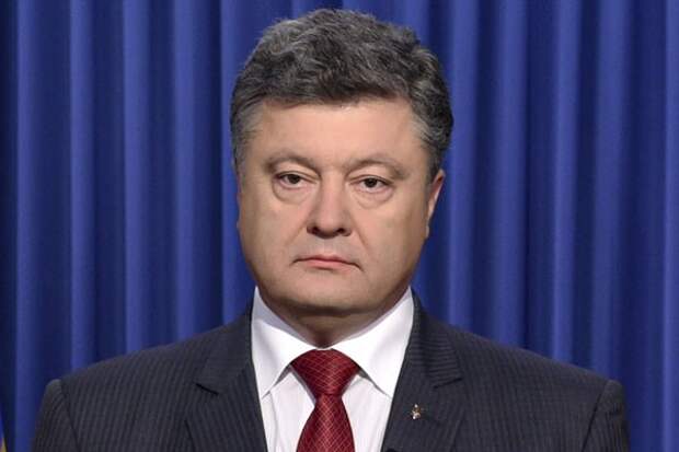 Порошенко готов через неделю уволить главу Нацбанка страны 