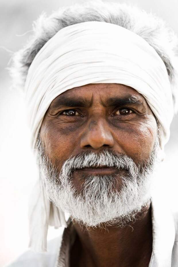 Eyes-are-windows-of-the-soul19__880