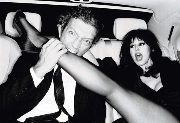 Моника Белуччи (Monica Bellucci) и Венсан Кассель (Vincent Cassel) в фотосессии Эллен фон Унверт (Ellen von Unwerth) для журнала Studio (2005), фото 6
