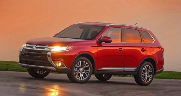 Кроссовер Mitsubishi Outlander