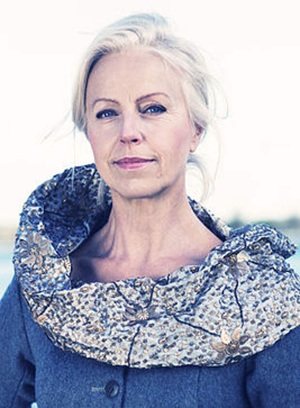 https://upload.wikimedia.org/wikipedia/commons/thumb/a/ae/Anne_Sofie_von_Otter_2011-10-13_002.jpg/267px-Anne_Sofie_von_Otter_2011-10-13_002.jpg