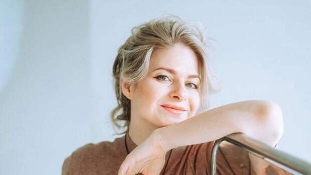 От дизайна до бестселлеров: интервью с Вероникой Мелан о писательстве, эмоциях и уникальности