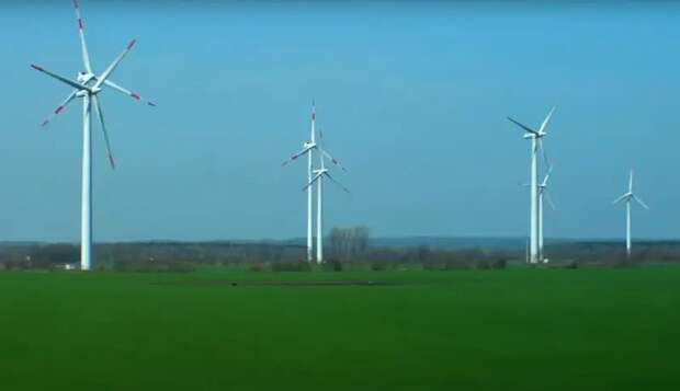 Отчёт заинтересованных лиц: количество добываемой солнечной и ветровой энергии