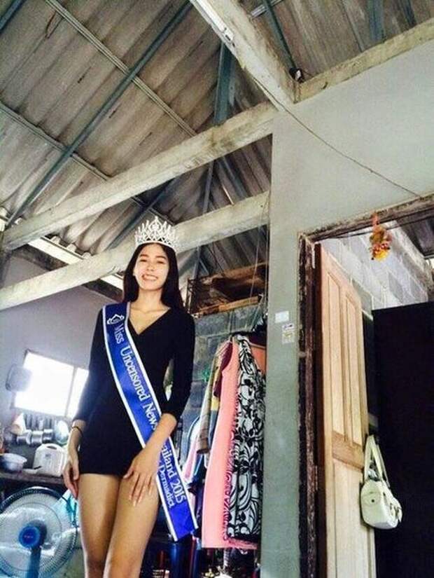 Юная королева красоты Таиланда 17-летняя Khanittha Phasaeng вернулась в сво...