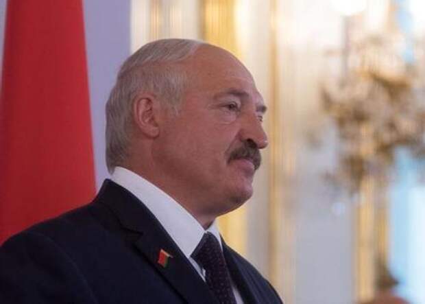 Лукашенко заявил, что НАТО и Европа вступили в глобальное противостояние с Россией