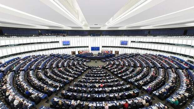 Европарламент принял резолюцию о непризнании итогов президентских выборов в РФ