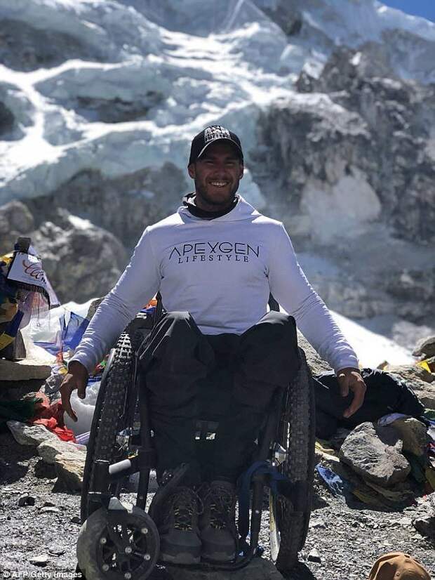 Парализованный австралиец покорил Эверест на инвалидной коляске ynews, альпинизм, инвалид, инвалидная коляска, колясочник, паралимпийские игры, спортсмен, эверест