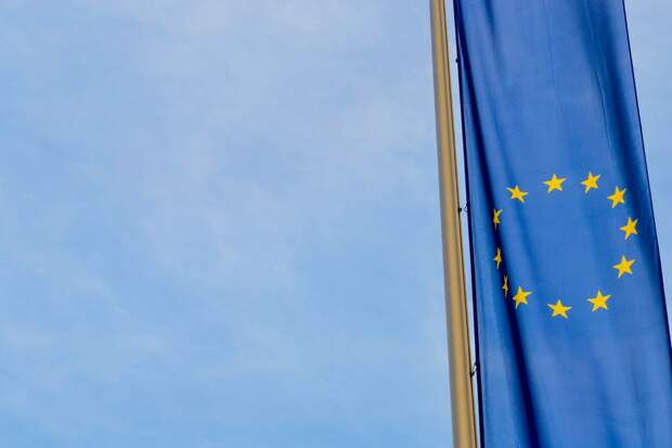 Bloomberg: ЕС рассматривает новые санкции для фирм из РФ, Турции, ОАЭ и Китая