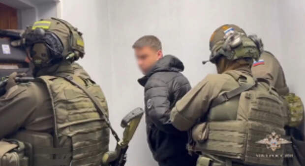 Сотрудники МВД России пресекли деятельность группы, участники которой подозреваются в серии автоподстав