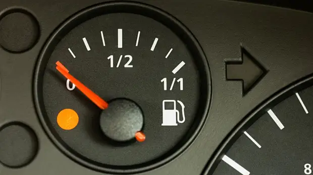 Автоэксперт Канаев дал советы по снижению расхода бензина зимой