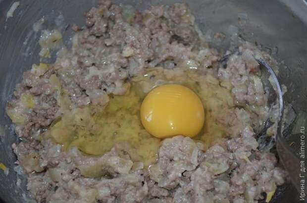 рулет с мясным фаршем из слоеного теста рецепт рулет с мясным фаршем из слоеного теста рецепт