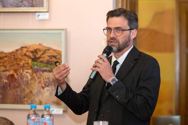 Эксперт: участники программы "Герои Крыма" должны прислушиваться к тому, чего хотят люди