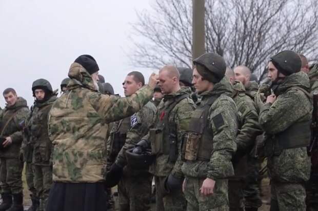 РПЦ планирует увеличить число военных священников в четыре раза