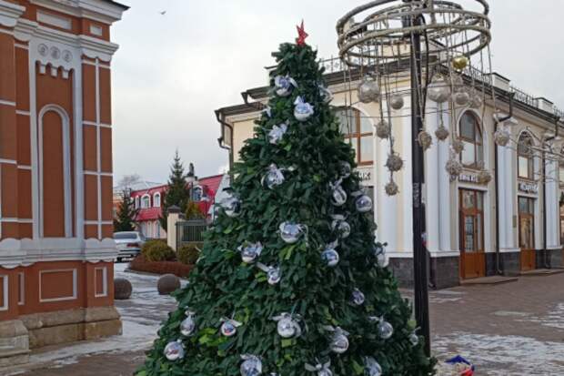 Туляков приглашают принять участие в Фестивале креативных елок