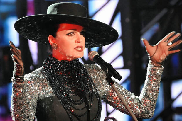 Певица Слава призвала к ответственности за травлю: «Слово может быть последним»