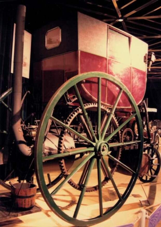 паровая телега кюньо 1769. первая паровая машина в англии. первая в мире пара. первая в мире пара. ричард тревитик паровая машина.