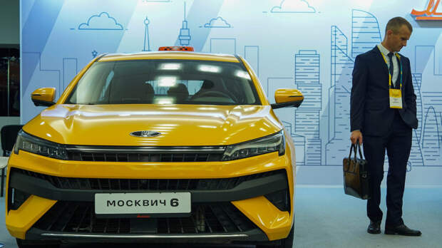 На рынке такси ожидают отложенного эффекта перехода на российские машины