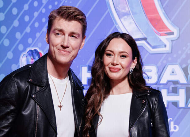 Воробьев и Гарифуллина отпраздновали годовщину брака: парижские кадры