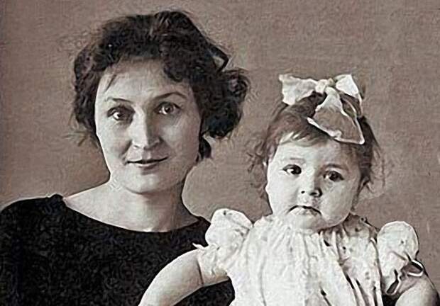 Жанна Агузарова с мамой Людмилой Савченко мама, родители