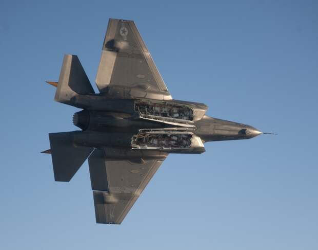 Новый американский истребитель F-35В разбился на учениях