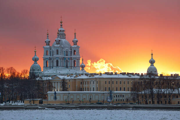 Смольный собор Санкт-Петербурга