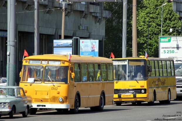 Парад ретро-техники в Санкт-Петербурге авто, общественный транспорт, парад, ретро автомобили