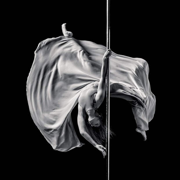 https://static.boredpanda.com/blog/wp-content/uploads/2016/10/dance-photography-vadim-stein-58-580496594365f__880.jpg