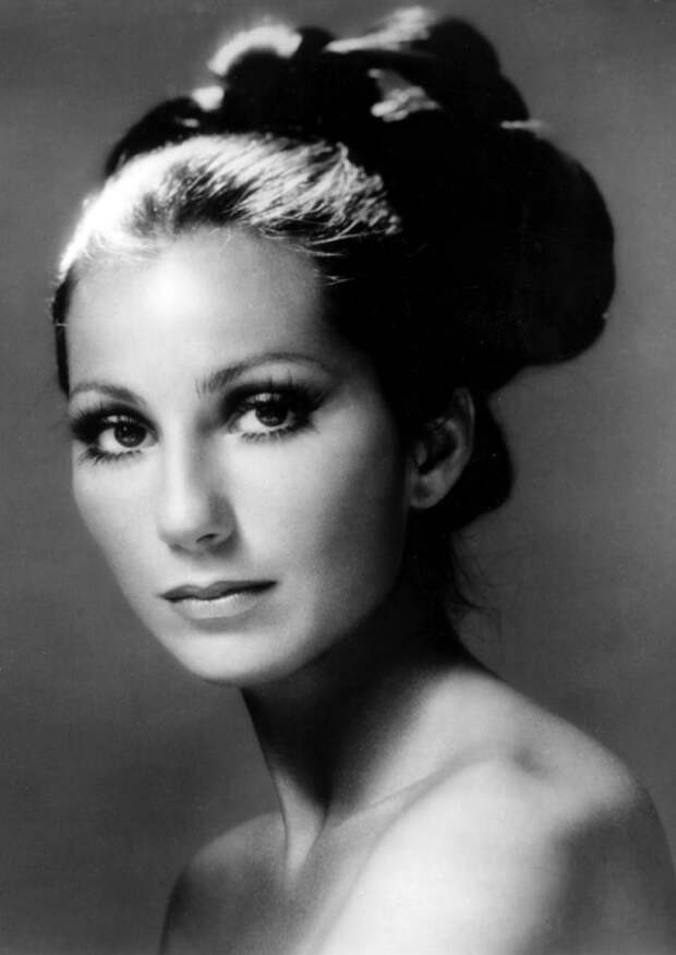 Cher in 1966
