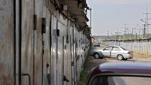 Школьника избили и остригли за гаражами за брошенный в авто камень