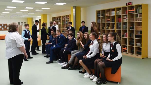 «Первые шаги к профессиональному самоопределению»: с 2026 года в школьную программу включат «Обучение служением»