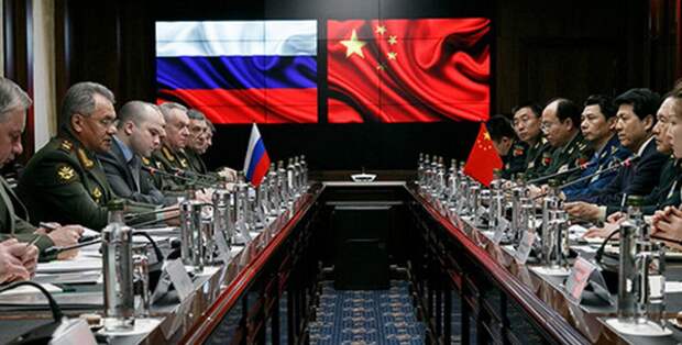 Переговоры министра обороны РФ Сергея Шойгу с министром обороны КНР Вэй Фэнхе